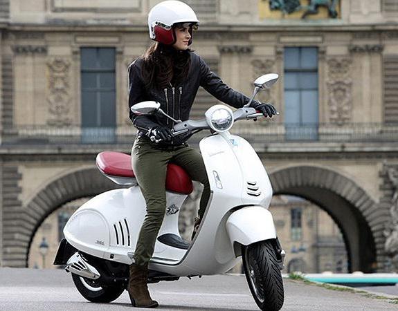 Scooter Vespa - leģendārais skuteris, kas pazīstams visā pasaulē, ir miljonu sapnis