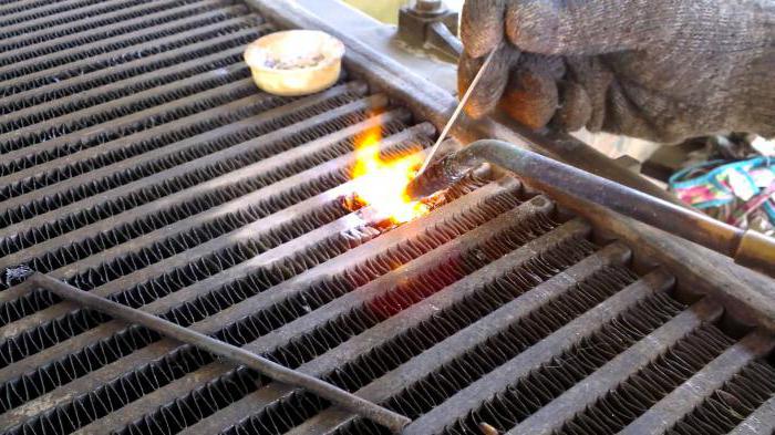 Kā un kā alumīnija radiatoru lodēt vai aiztaisīt