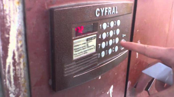Kā noskaidrot durvju telefona kodu Cyfral CCD