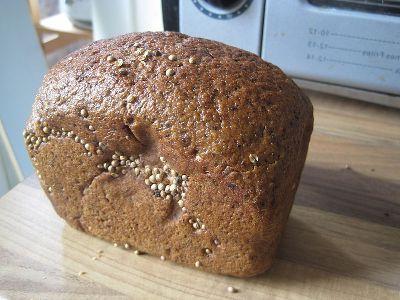 Borodino maize: vēsture un moderna recepte maizes veidotājam