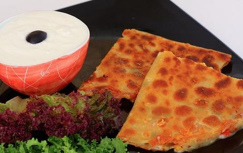 Kā ātri pagatavot khachapuri traukā