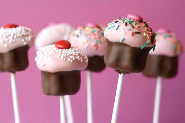 Cakepops receptes formā 