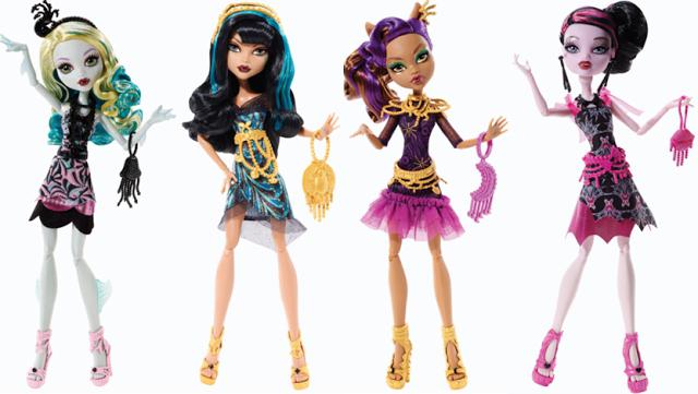 Kā padarīt lelli Monster High? Ar mūsu rokām mēs izpildām meitas meitas vēlmes