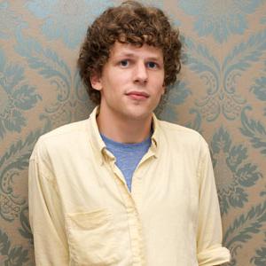 Jesse Eisenberg (Jesse Eisenberg): filma, biogrāfija un personīgā dzīve (foto)