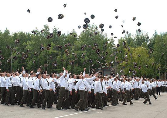 Novosibirskas Augstākās Militārās pavēlniecības skola, kad tā dibināta