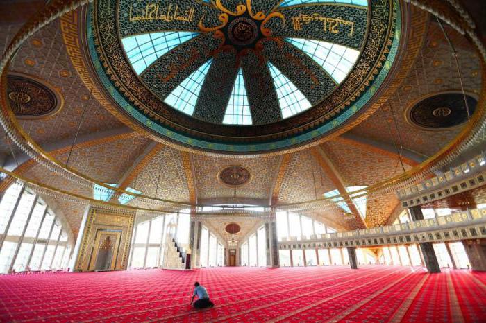 Aymani Kadyrova mošeja: arhitektūra, interjers, būvniecības vēsture