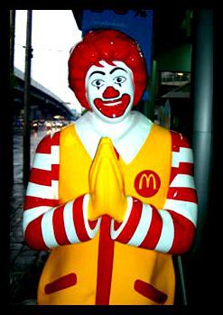 Ronalds Makdonalds ir Maskods Makdonalds